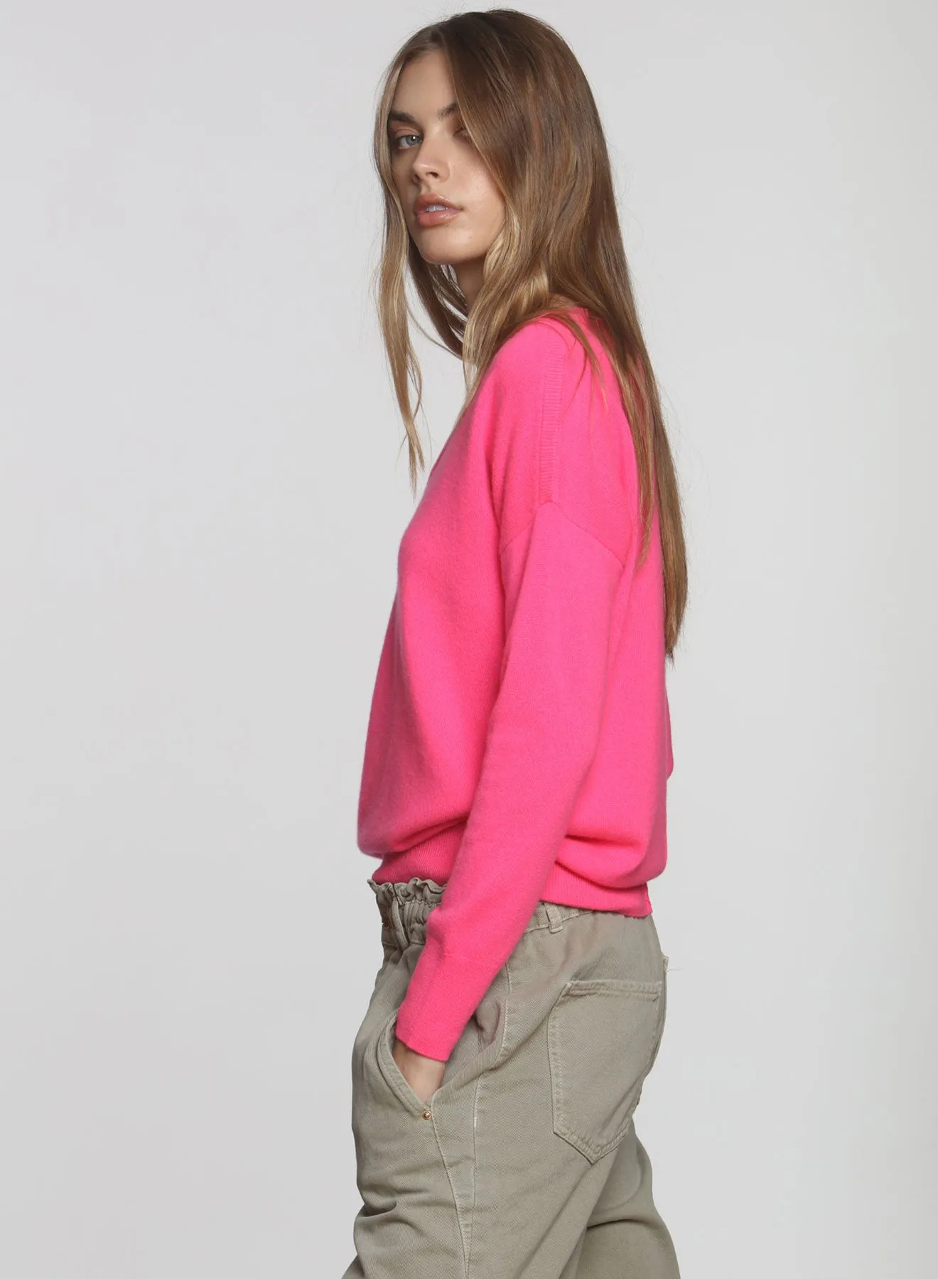 CORE Cashmere BF Vee - Flo Pink