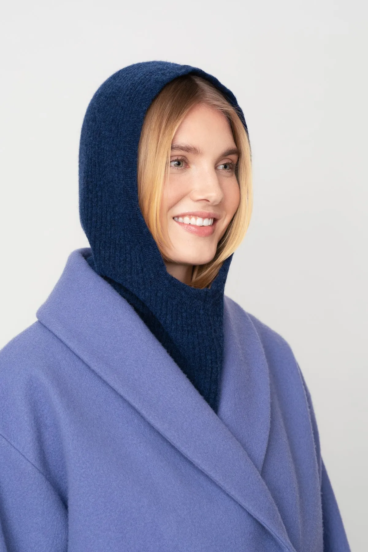 Retki Knitted Hood