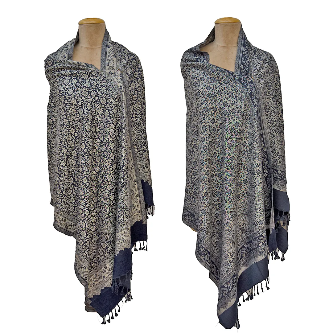 Reversible Shawl W31