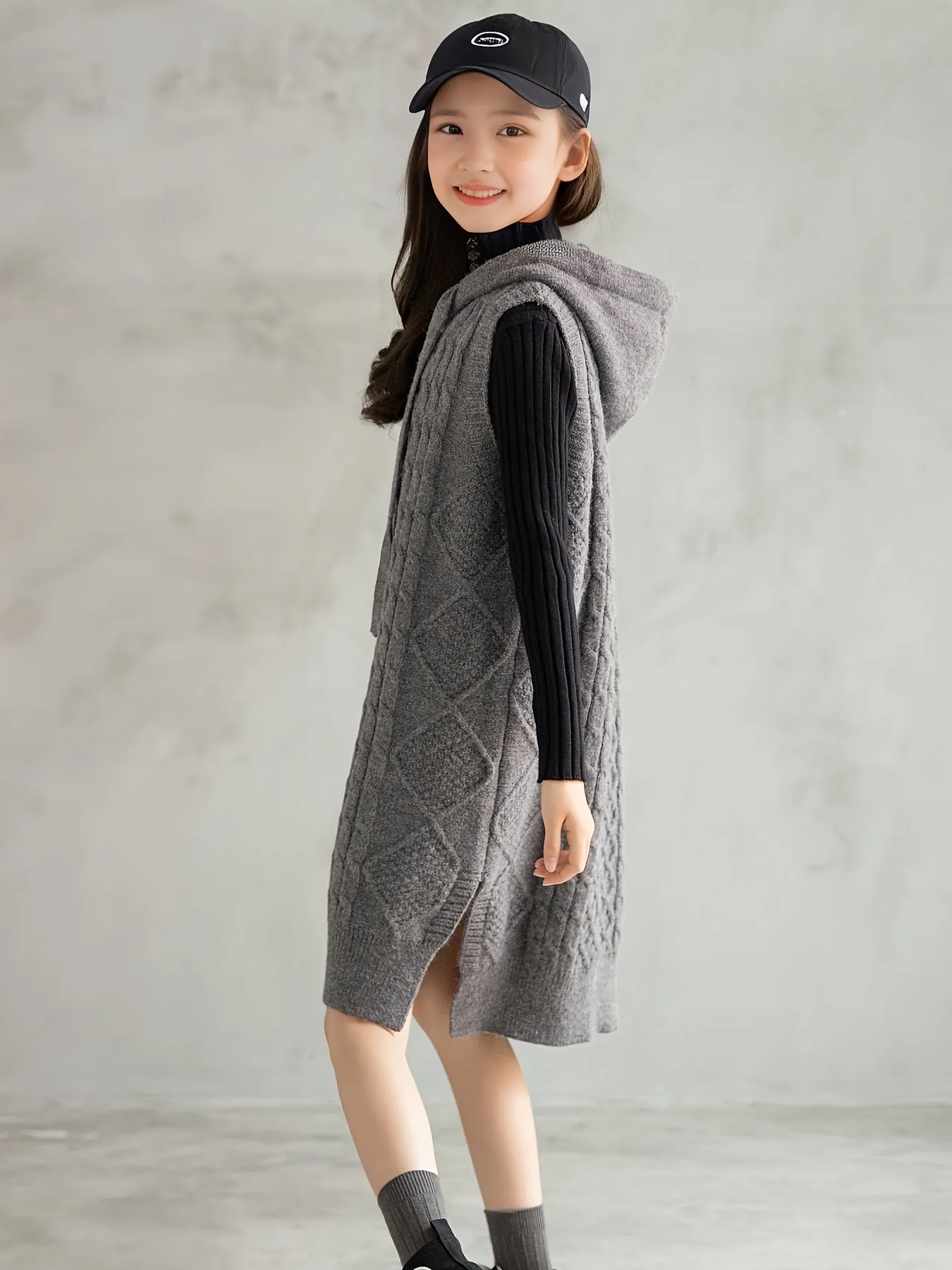 Tween Girl's Sleeveless Thick Knitted Hooded Sweater Dress For Autumn And Winter