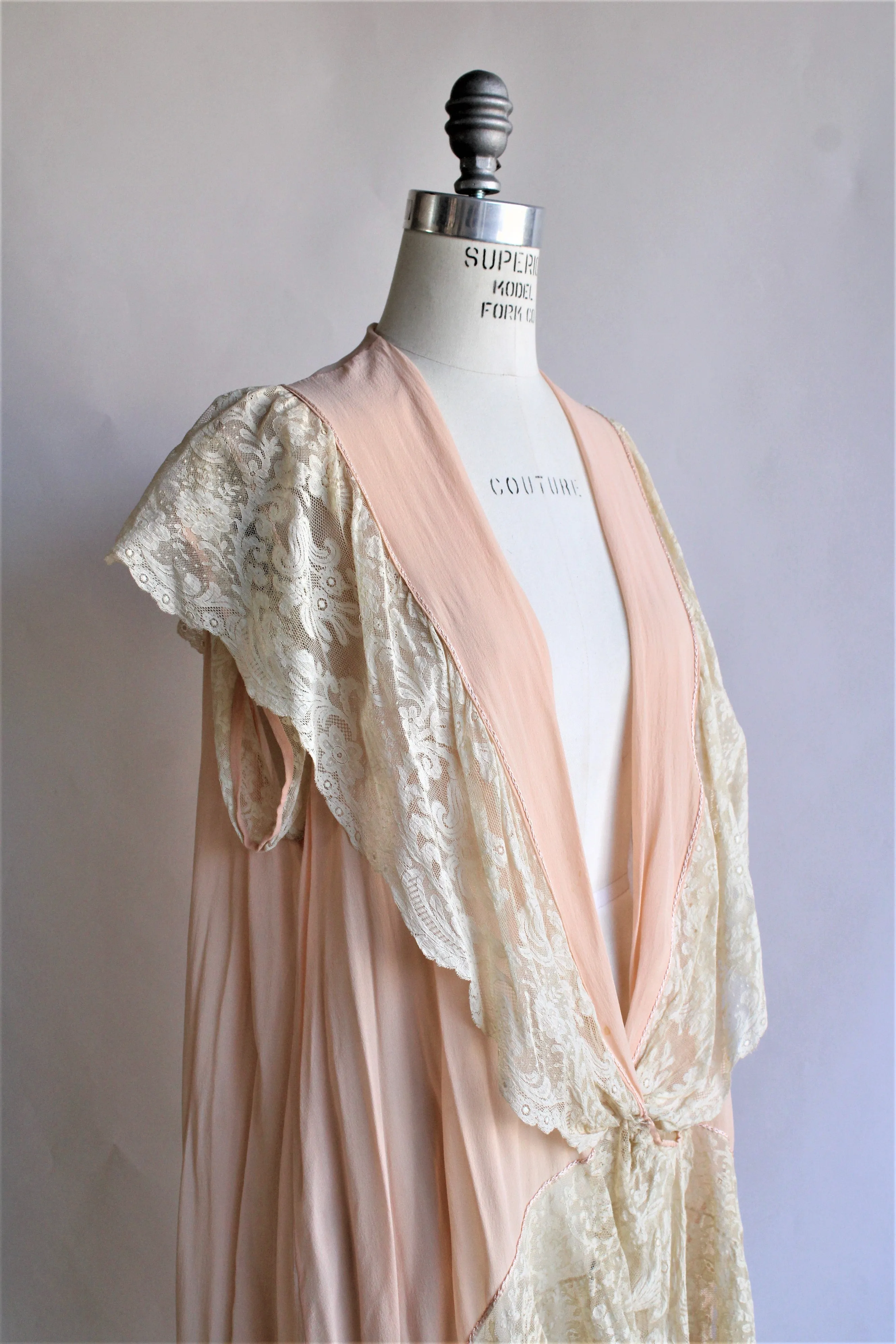 Vintage 1920s Silk Chiffon and Lace Boudoir Jacket