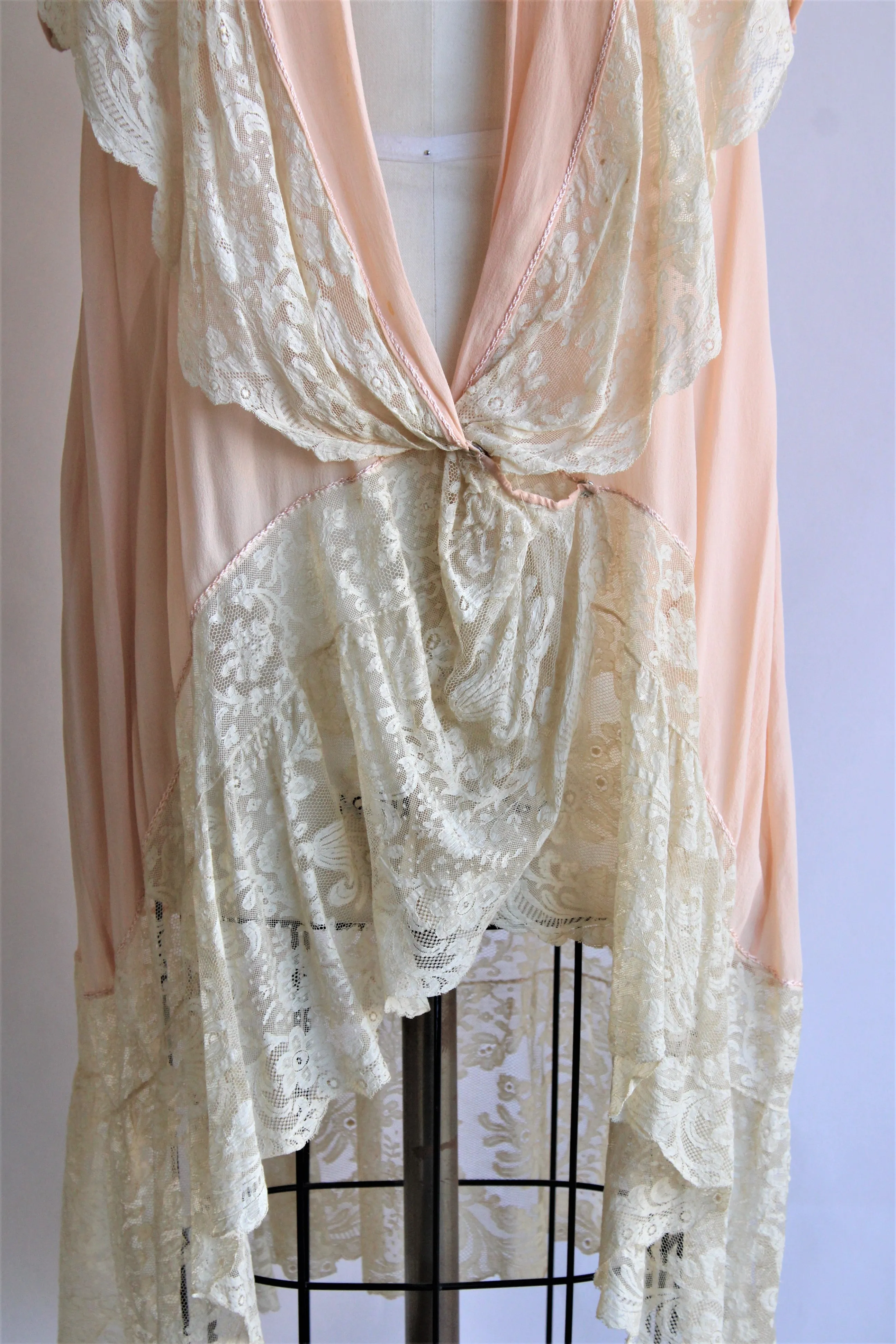 Vintage 1920s Silk Chiffon and Lace Boudoir Jacket